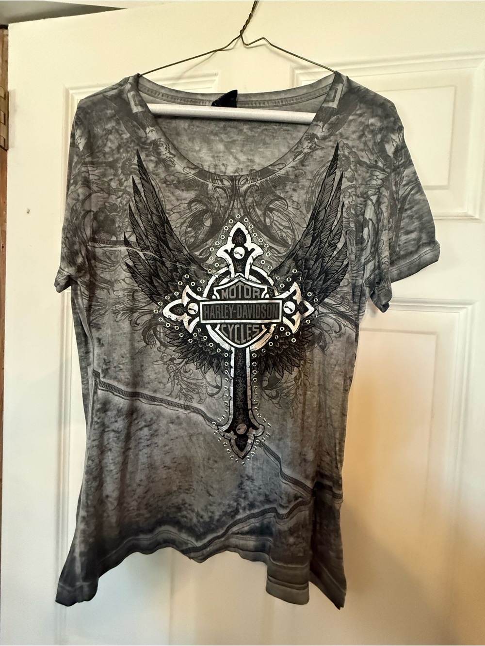 Harley-Davidson Gray Winged Cross Graphic Short Sleeve Tee
